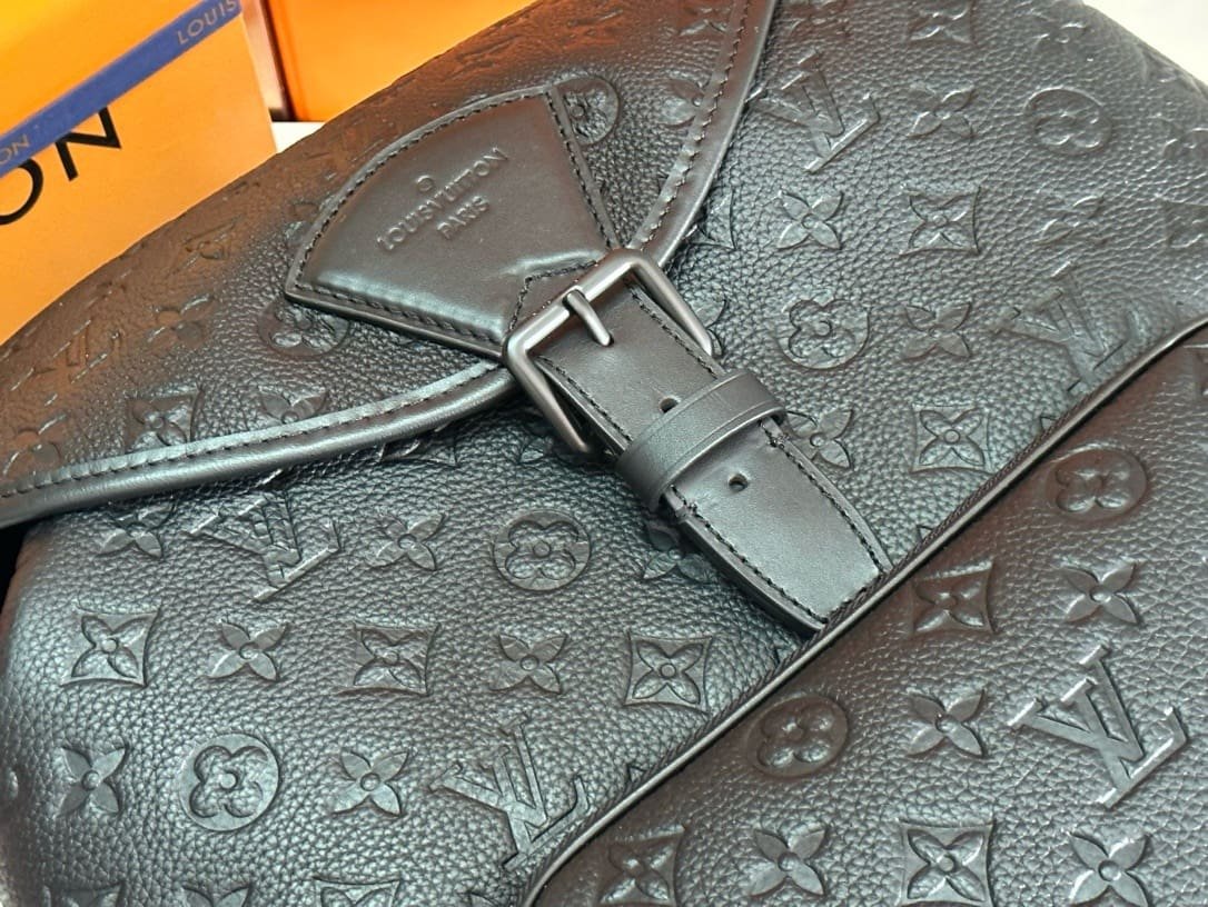 L0vis Vvtt0n M23127 Montsouris Backpack