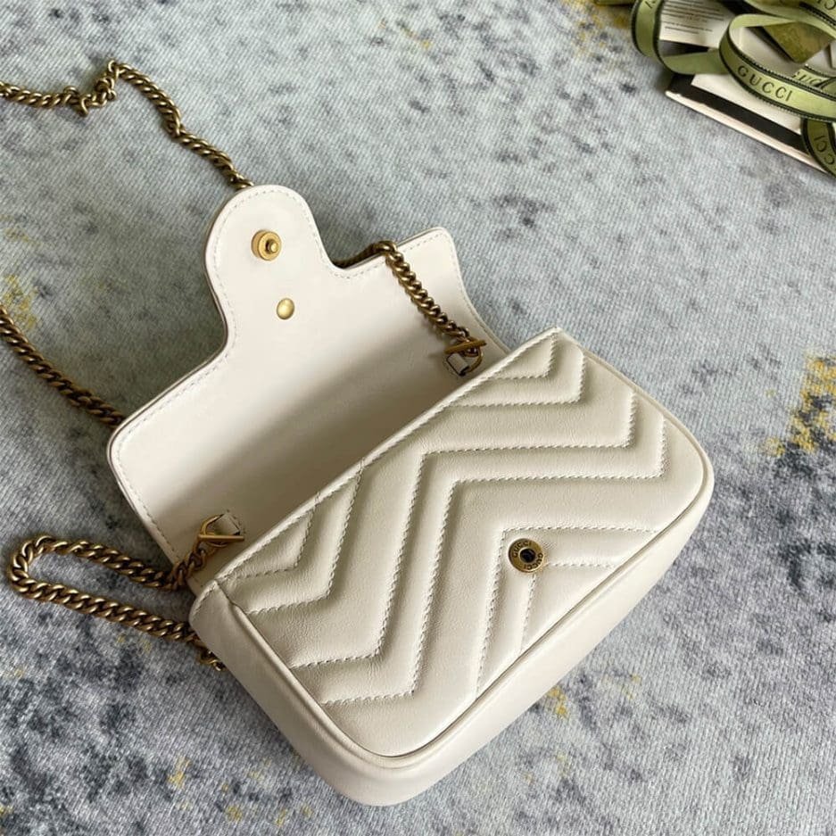 Gvc*1 Marmont matelasse leather S*per mini bag