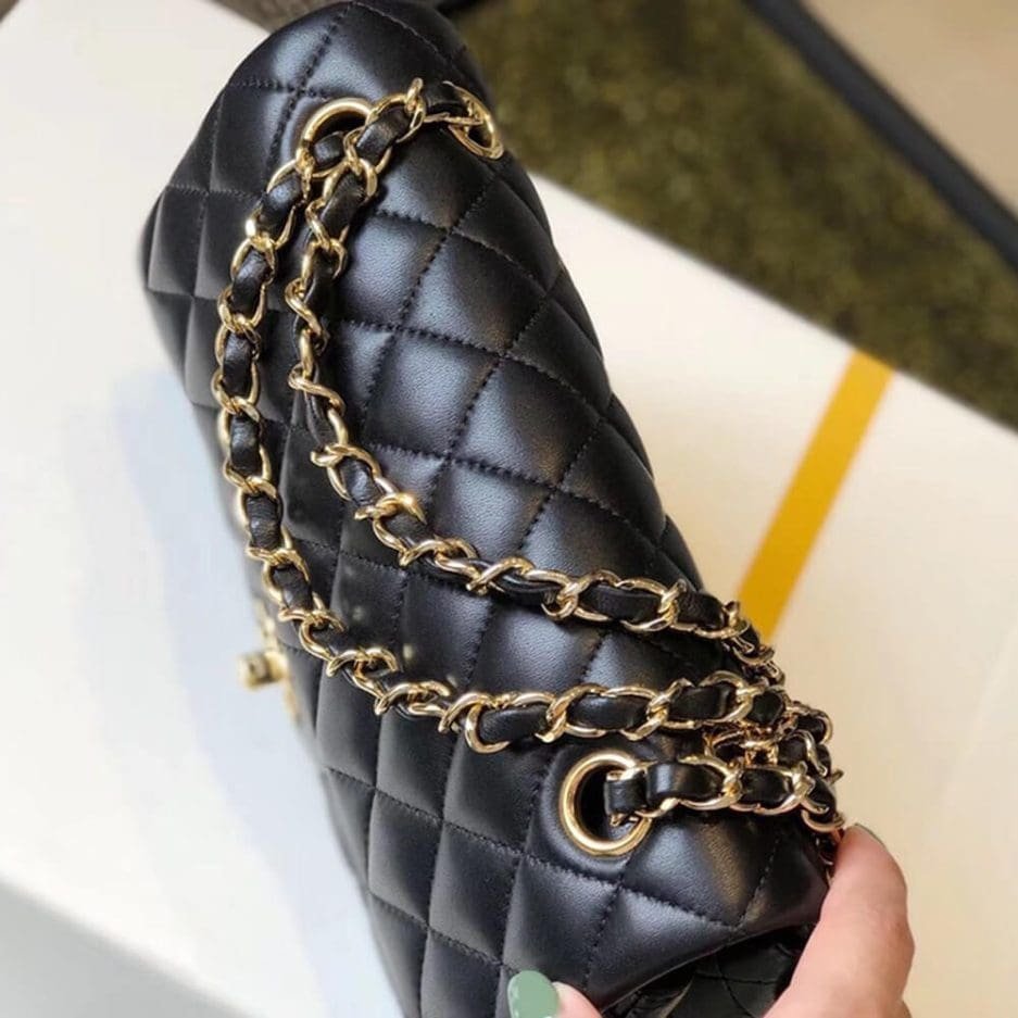 Ch**el SMALL CLASSIC HANDBAG LAMBSKIN & GOLD METAL