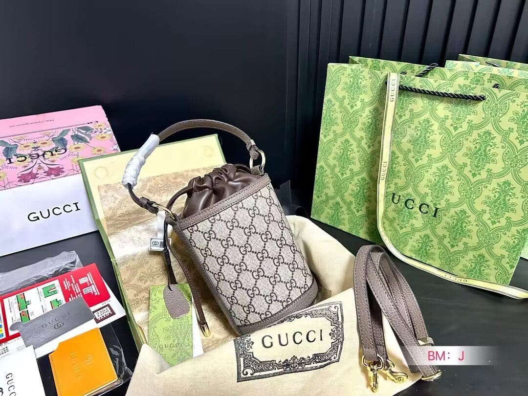Gvc*1 OPHIDIA MINI BUCKET BAG