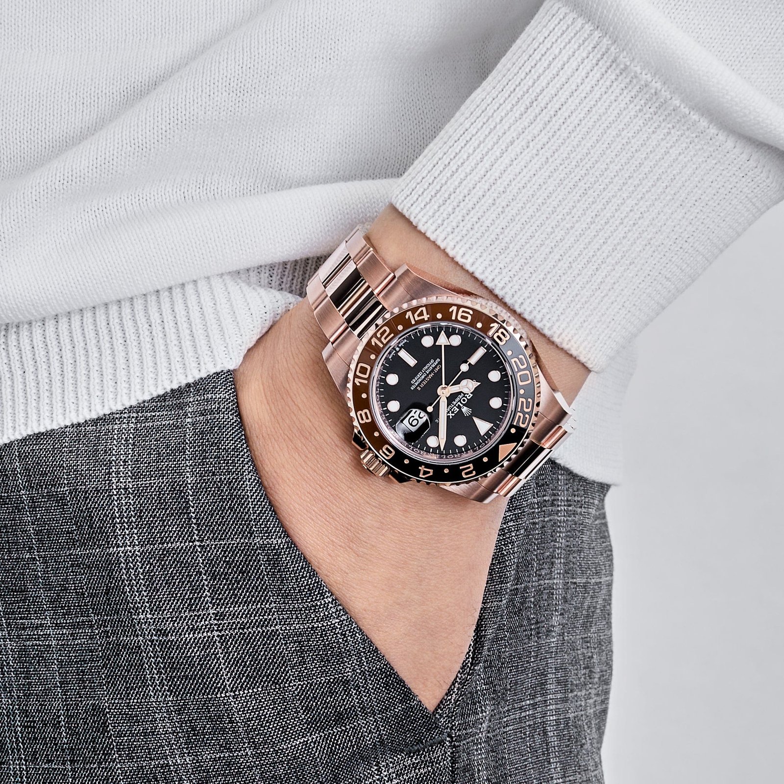 R01ex GMT-Master II 126715CHNR ‘Root Beer’ Rose Gold Black Dial (2024)