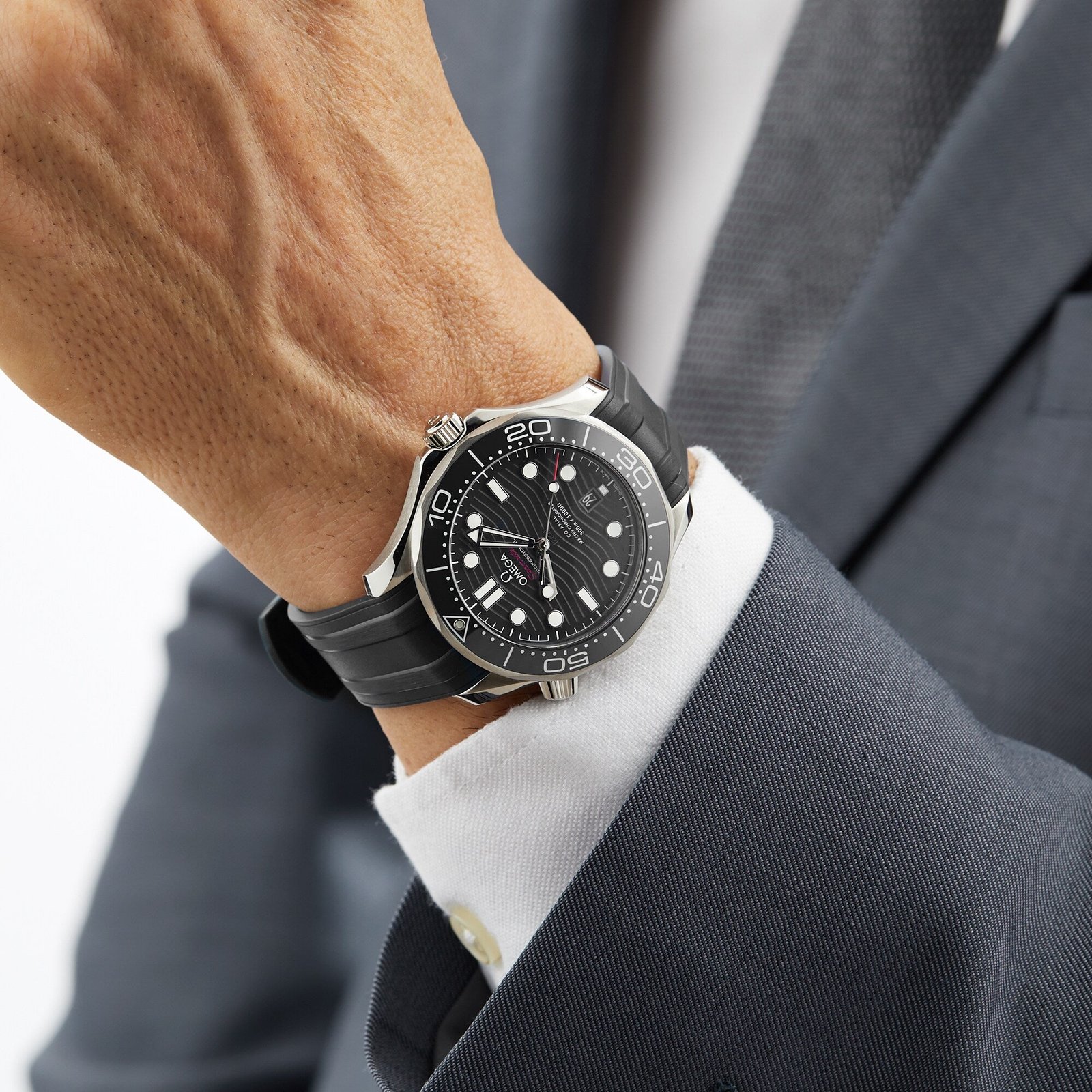 0me*ga Seamaster Diver 300M