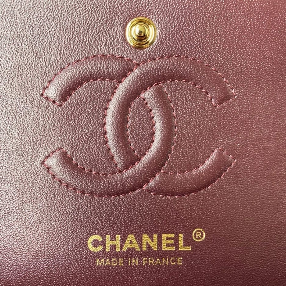 Ch**el SMALL CLASSIC HANDBAG Grained Calfskin & Gold Metal (top quality)