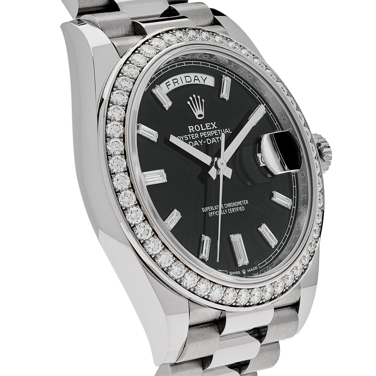 R01ex Day-Date 40 228349RBR White Gold D1am0nd Bezel Black Dial (2024)