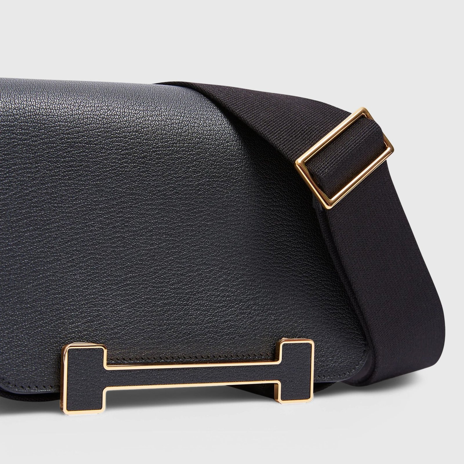 H**me5 Geta Bag Chevre Black Gold Hardware