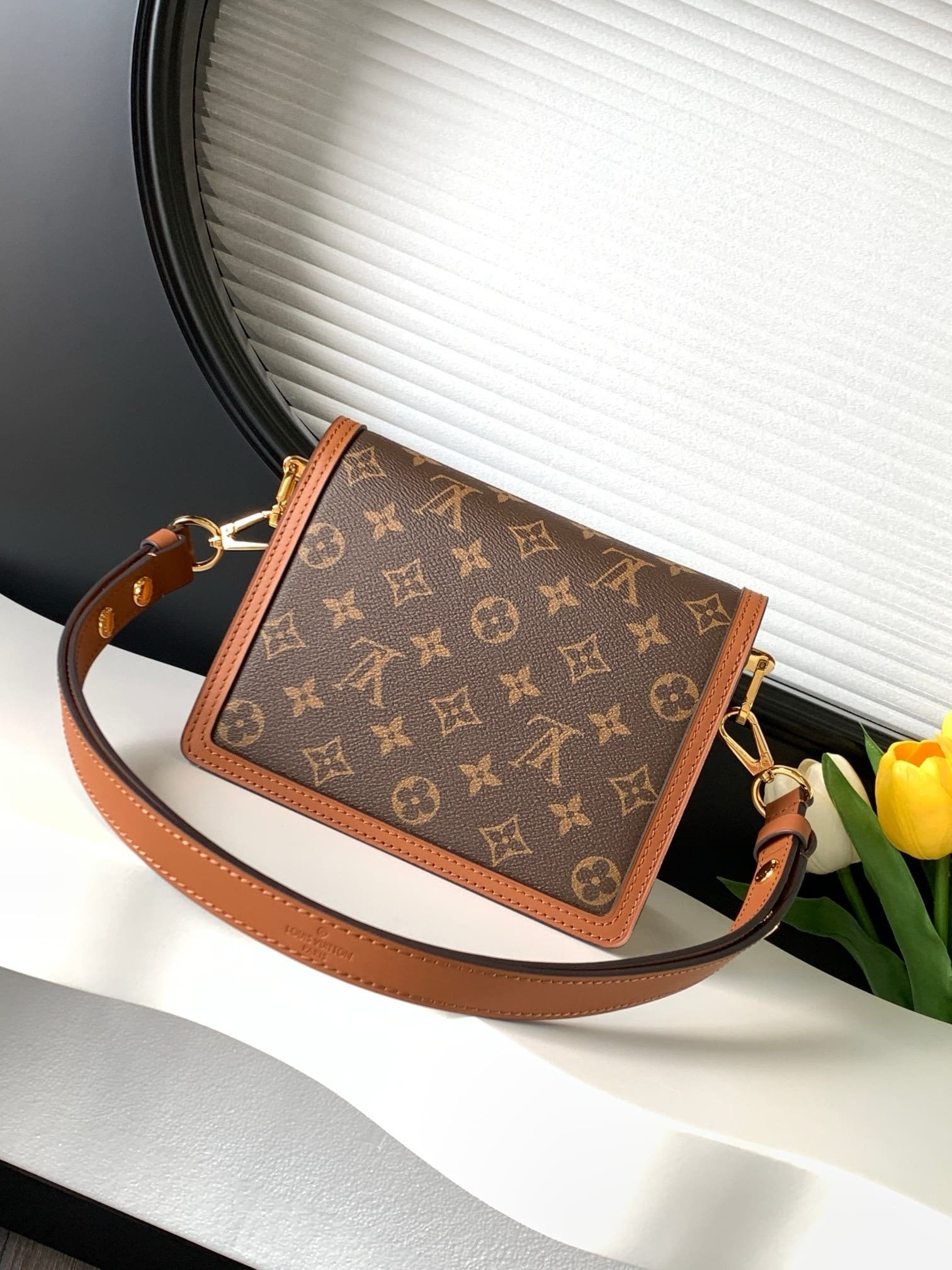 L0vis Vvtt0n M44580 Mini Dauphine