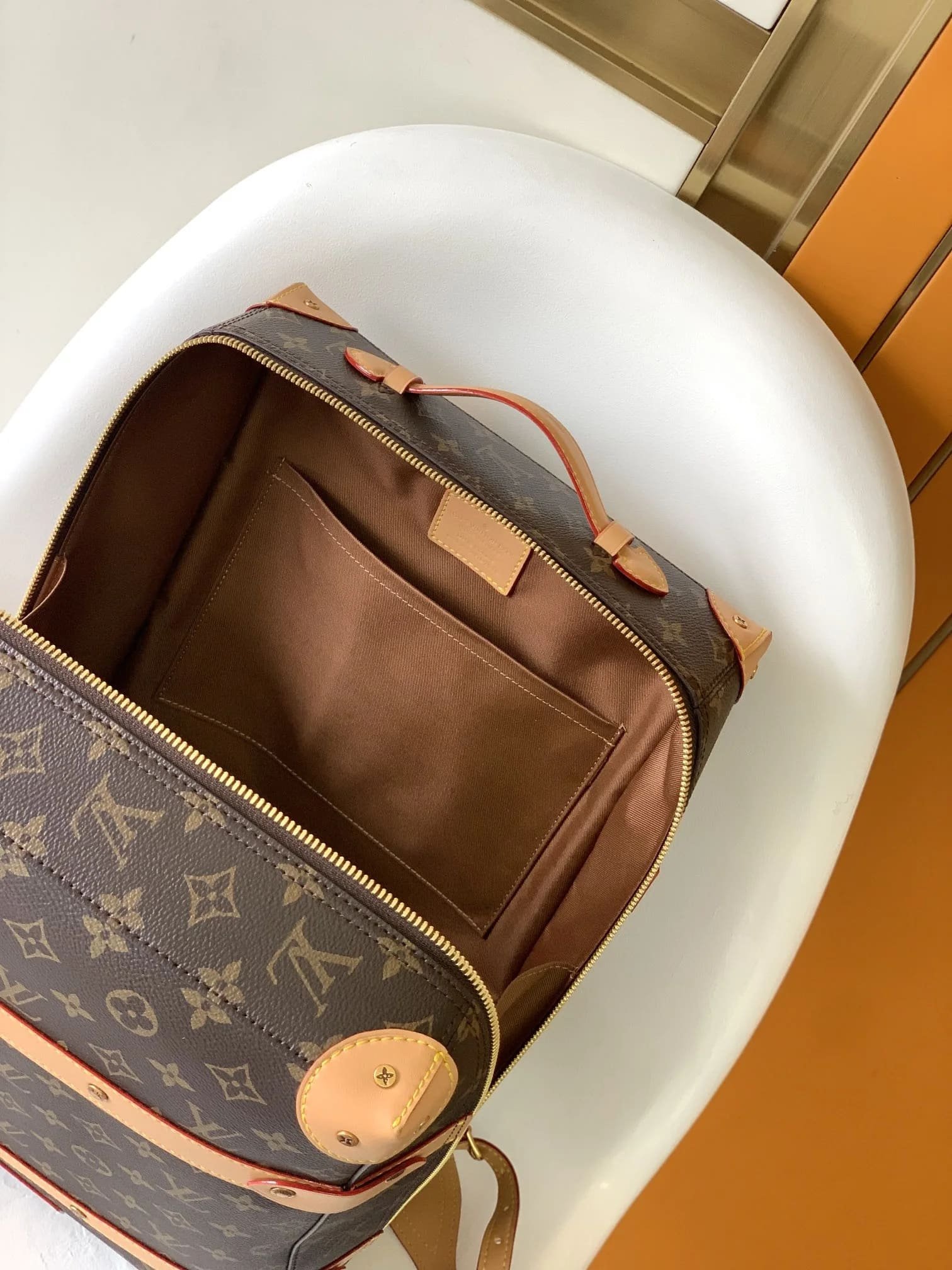 L0vis Vvtt0n Soft Trunk M44752 Backpack