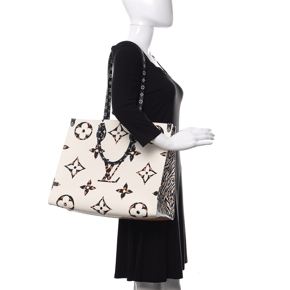 L0vis Vvtt0n Monogram Giant Jungle Onthego GM Ivory
