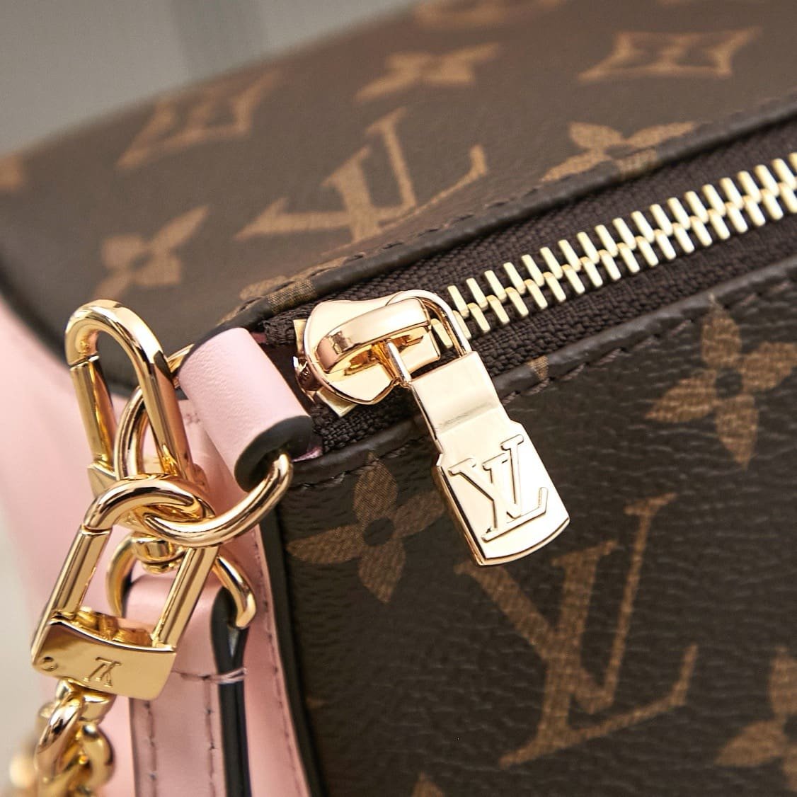L0vis Vvtt0n M11303 Bloom Pouch