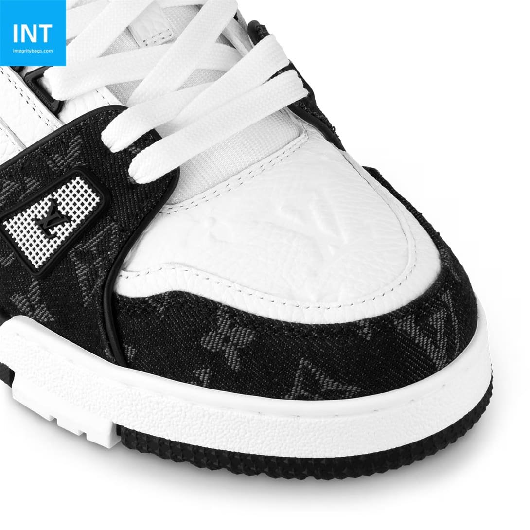 L0vis Vvtt0n 1AC29Z LV Trainer Sneaker
