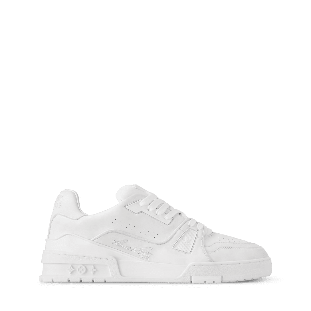 L0vis Vvtt0n 1ADERD LV Trainer Distressed Sneaker