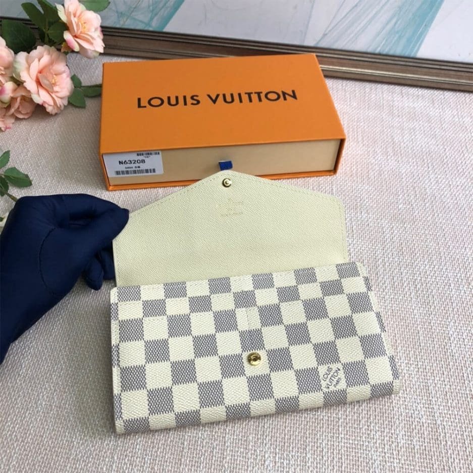 L0vis Vvtt0n Sarah Wallet M63208
