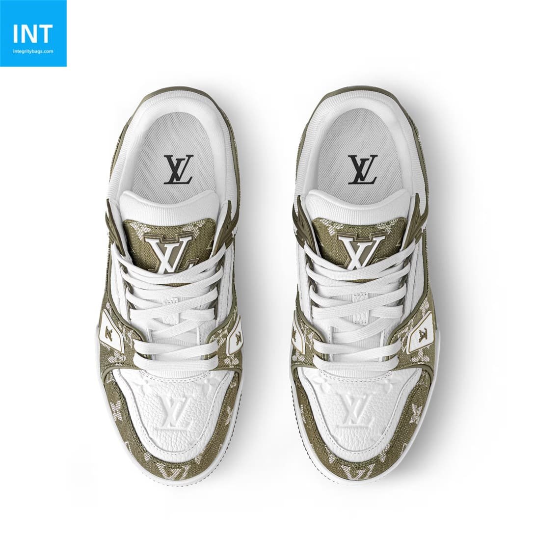 L0vis Vvtt0n 1AILAR LV Trainer Sneaker