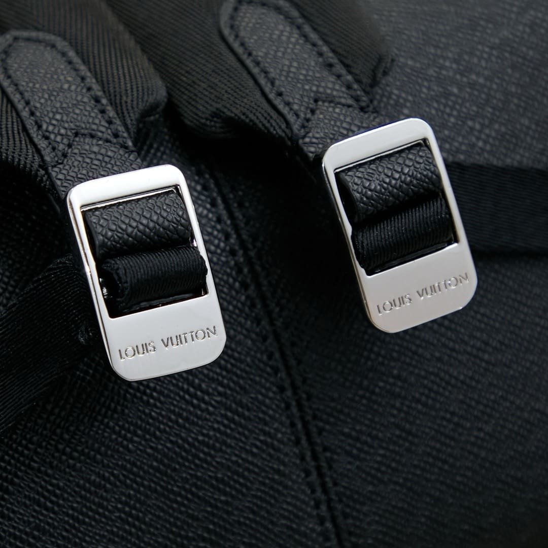 L0vis Vvtt0n M31033 Discovery Backpack