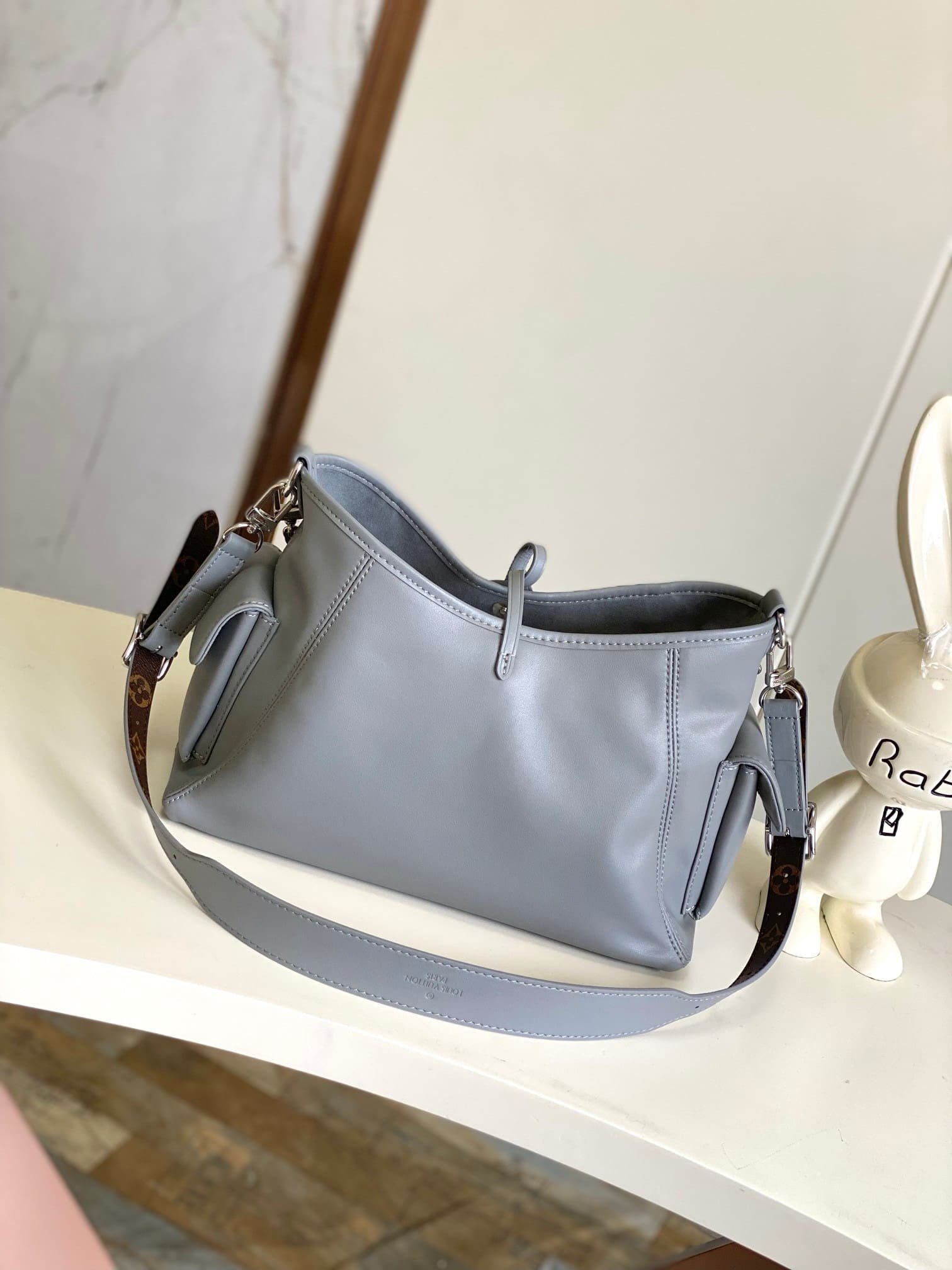 L0vis Vvtt0n M12579 CarryAll Cargo PM