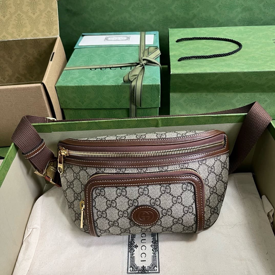 Gvc*1 BELT BAG WITH INTERLOCKING G