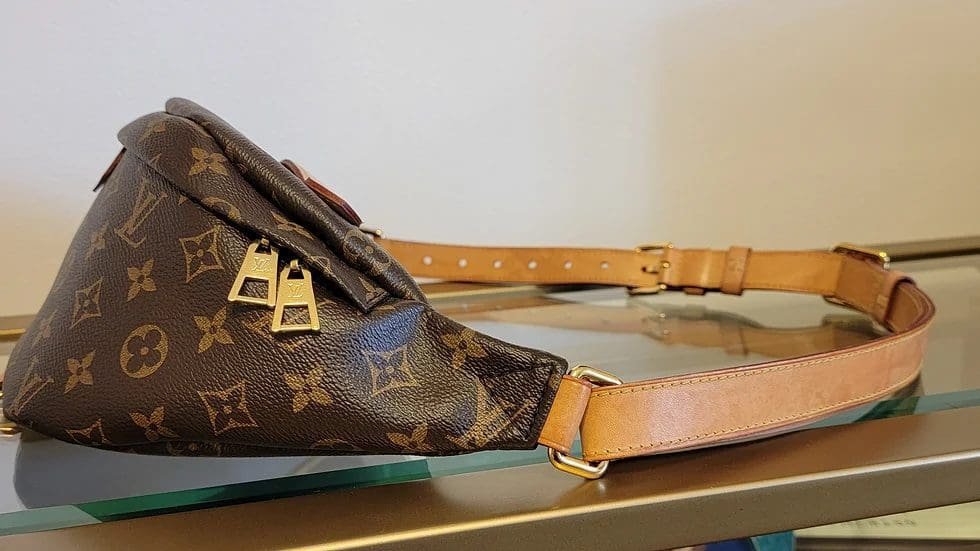 L0vis Vvtt0n Monogram Canvas Bumbag MM M43644