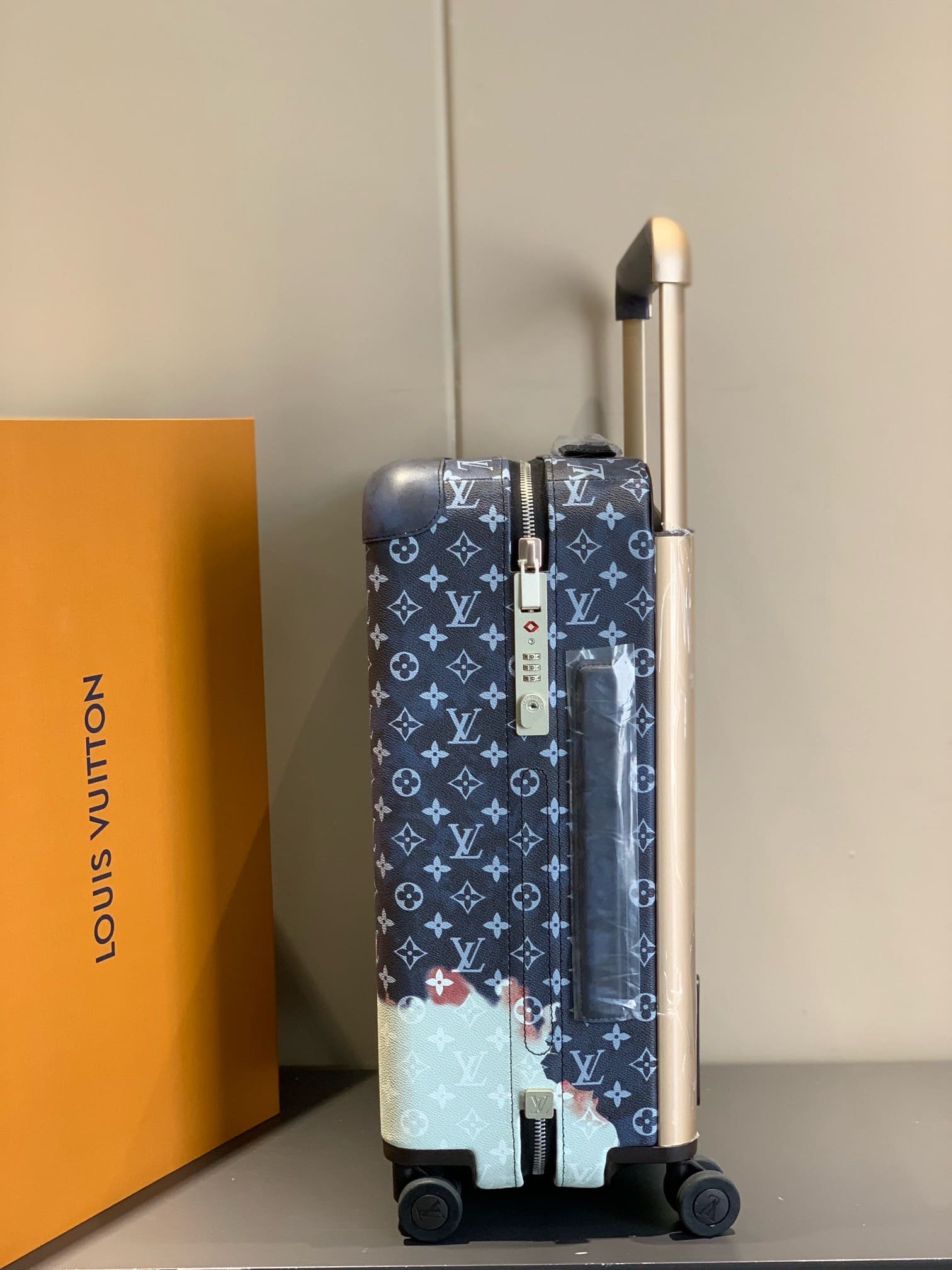 L0vis Vvtt0n M10289 Horizon 55