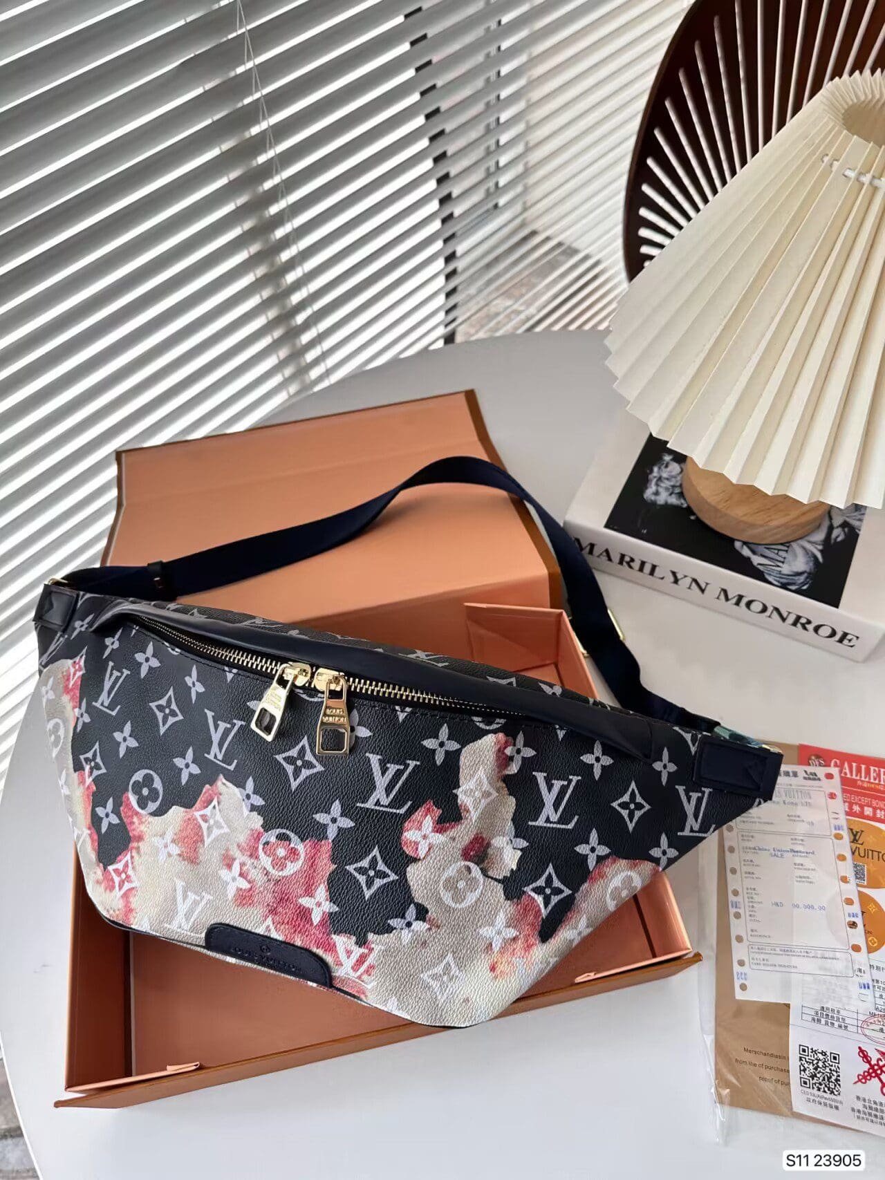 L0vis Vvtt0n Discovery Bumbag PM M23905