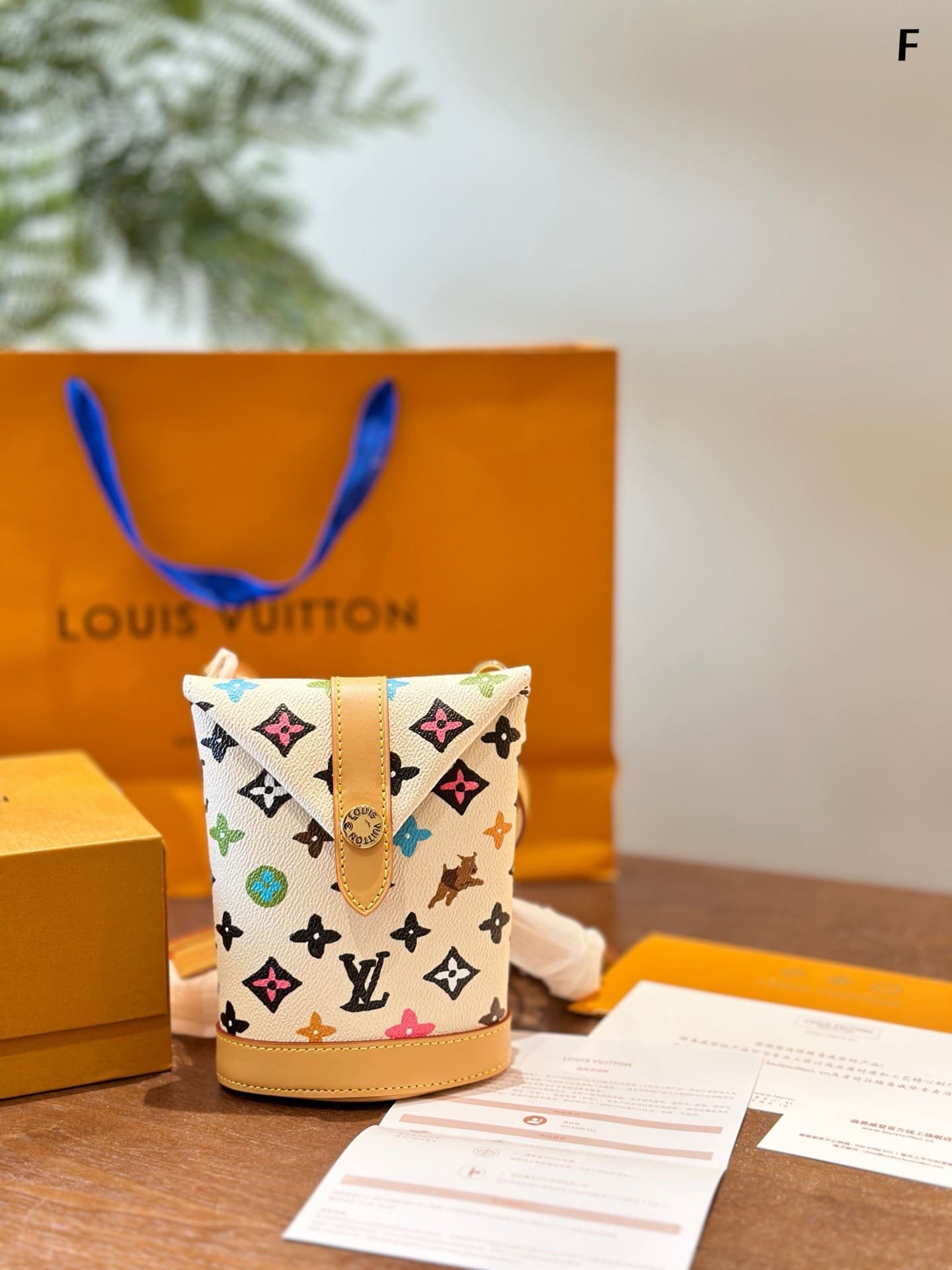 L0vis Vvtt0n M83343 Envelope Pouch