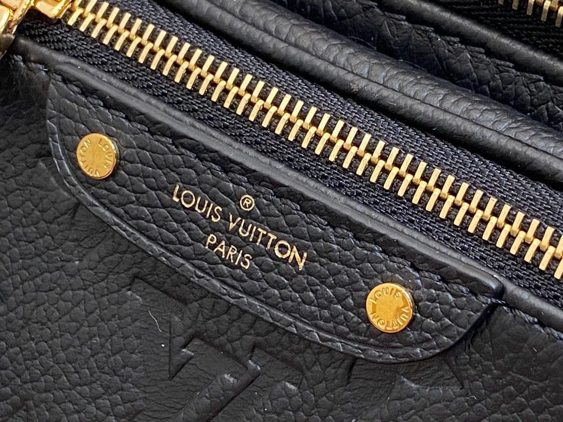 L0vis Vvtt0n M46917 Mini Bumbag
