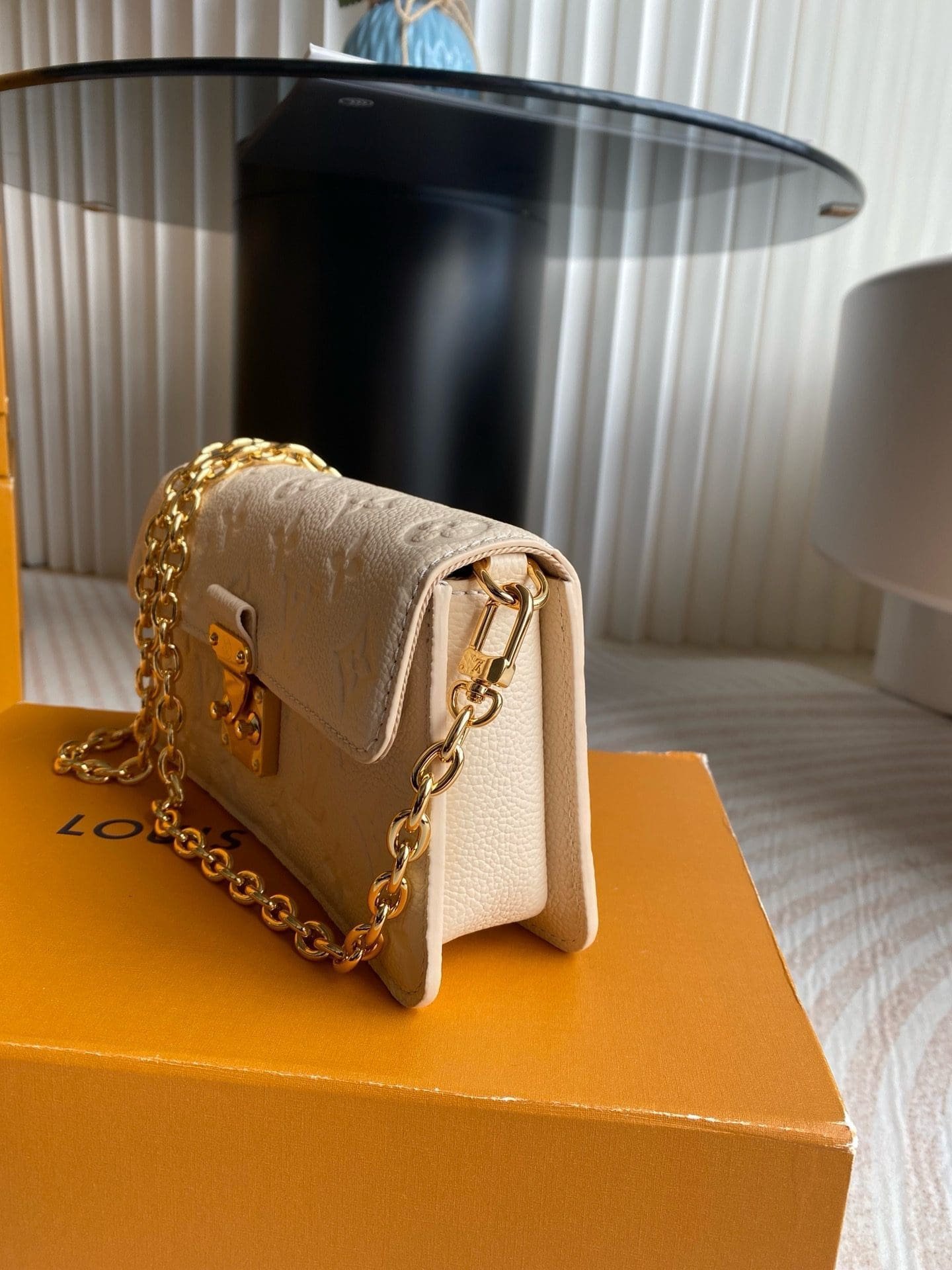L0vis Vvtt0n M82836 WALLET ON CHAIN ​​METIS handbags