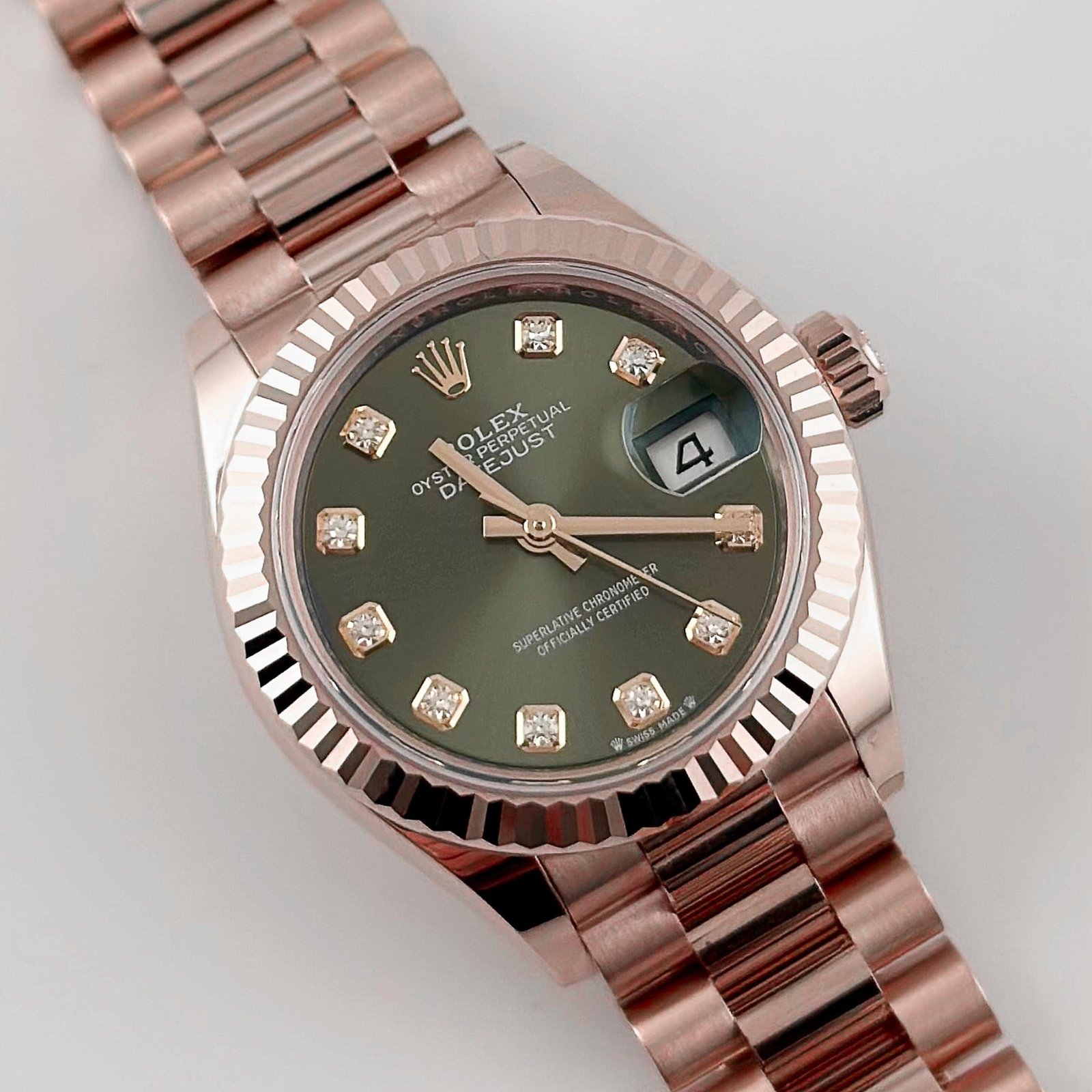 R01ex Datejust 28 279175 ‘Ladies’ Rose Gold Olive D1am0nd Dial (2025)