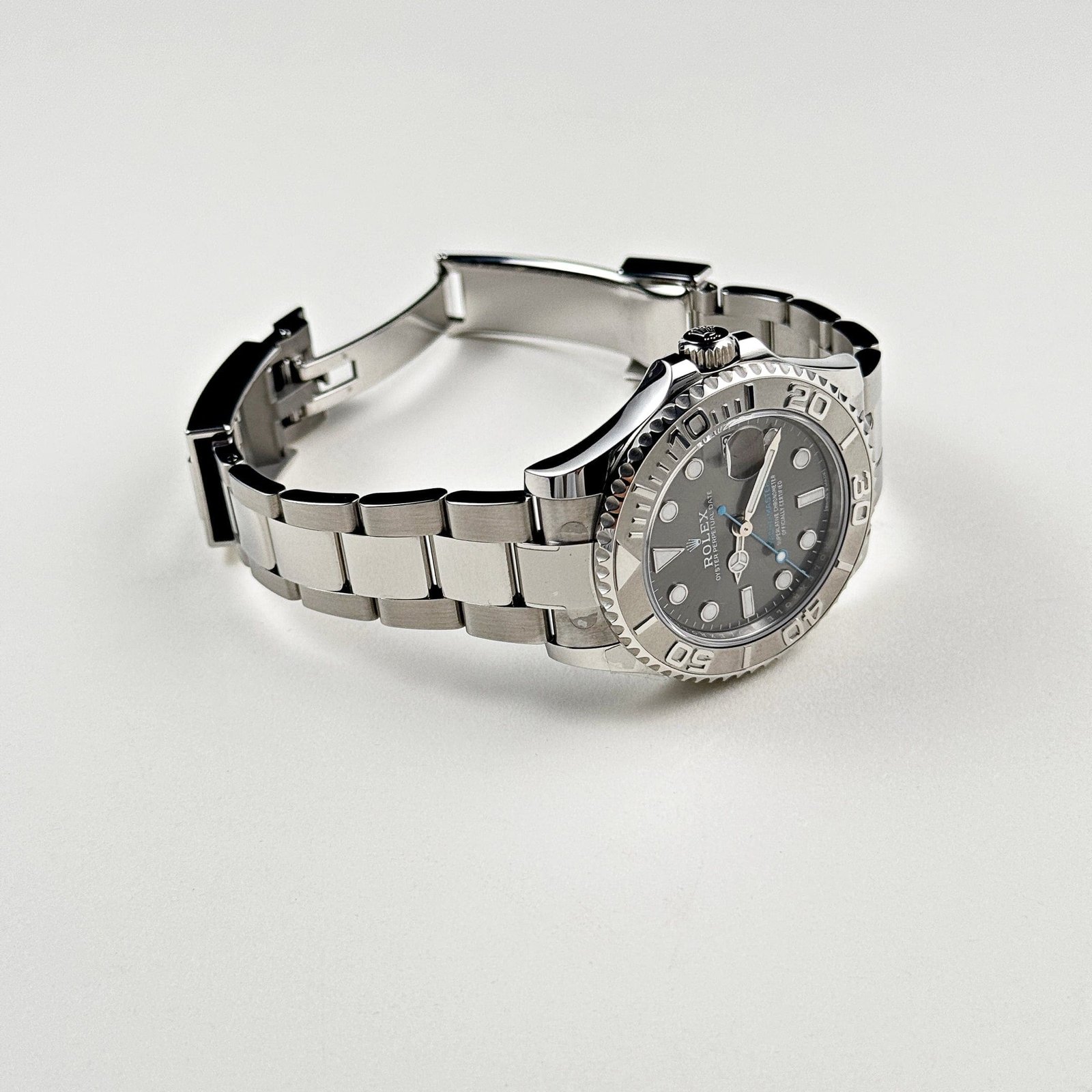 R01ex Yacht-Master 37 268622 Stainless Steel/Platinum Rhodium Dial (2024)