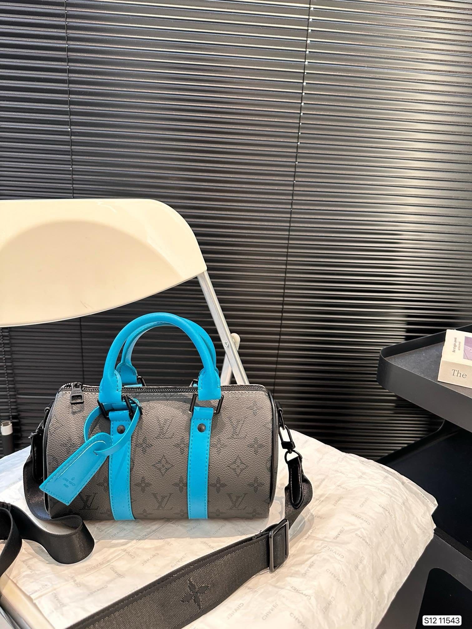 L0vis Vvtt0n M11645 Keepall Bandoulière 25
