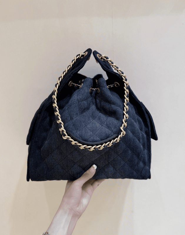 Ch**el 25 Medium Handbag